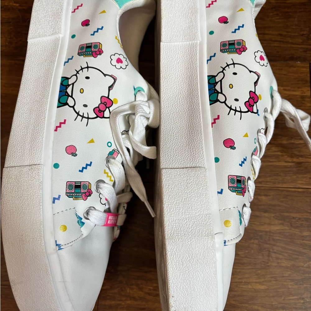 Hello Kitty Sneakers Y2K retro vibe - Picture 3 of 7
